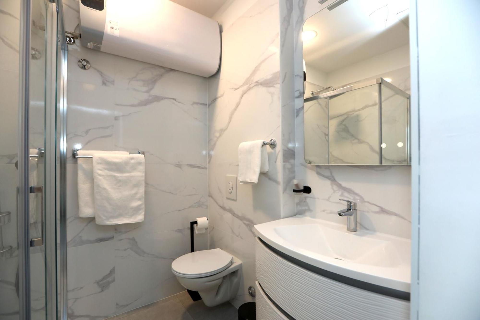 D R Apartments Šibenik Екстериор снимка