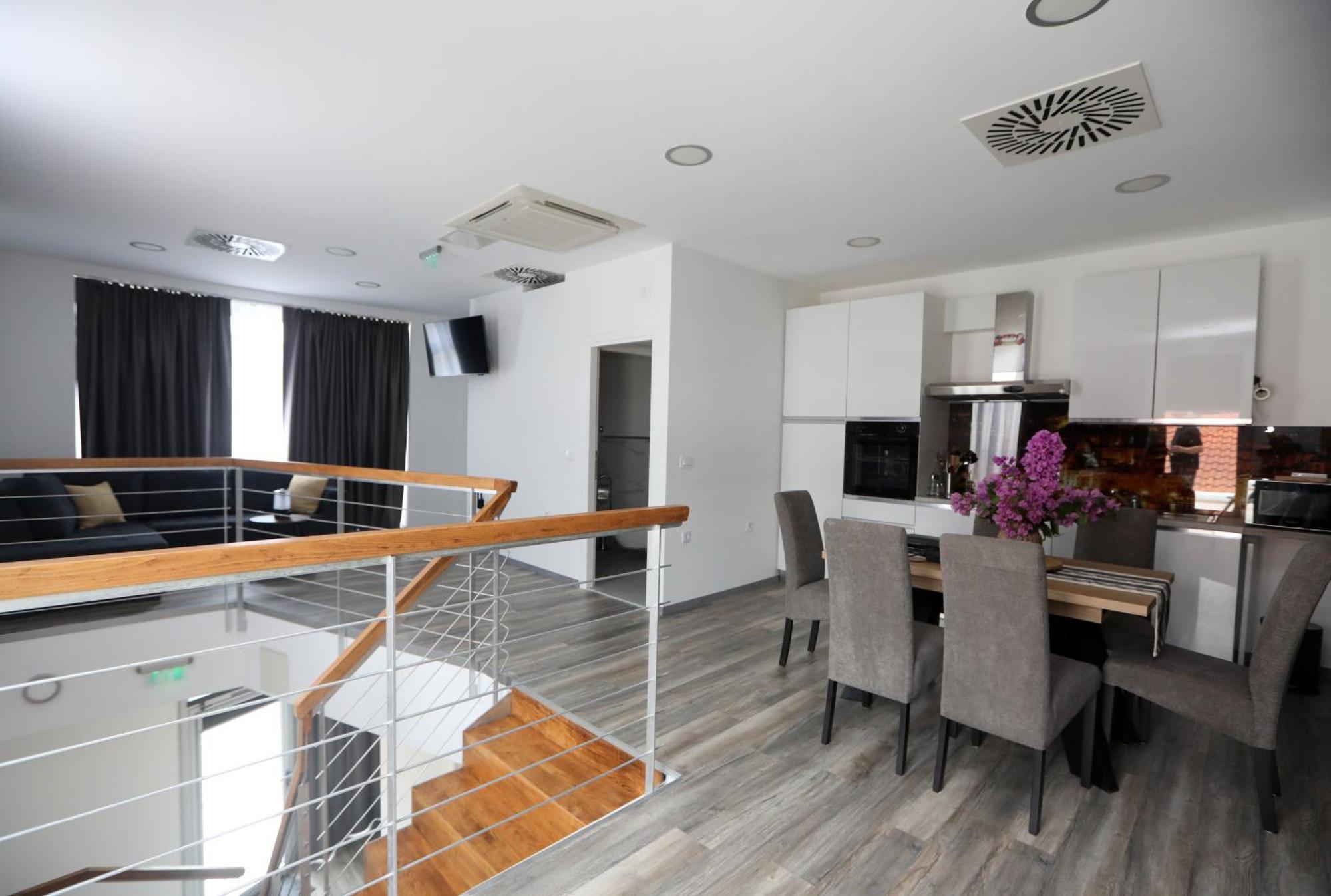 D R Apartments Šibenik Екстериор снимка