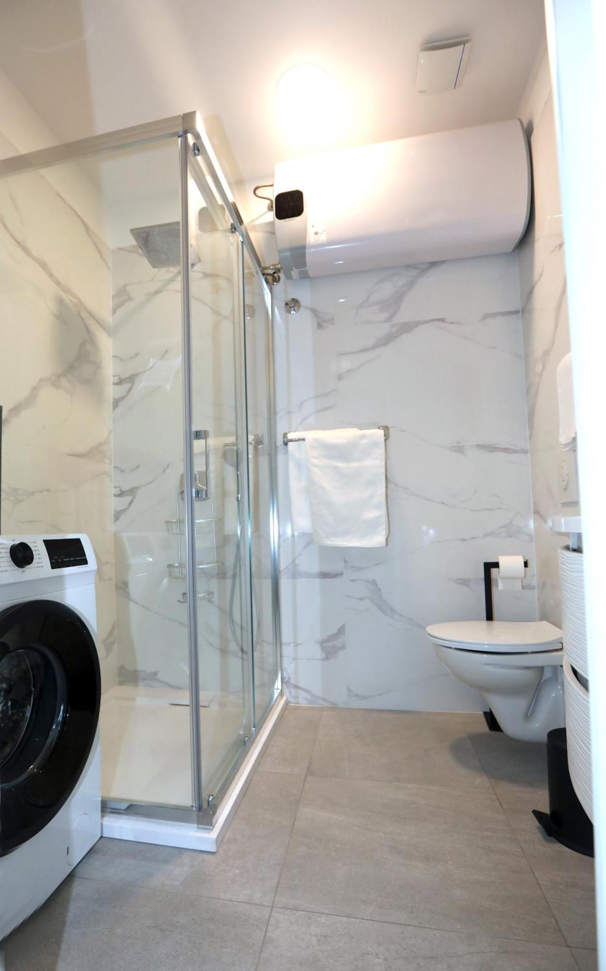 D R Apartments Šibenik Екстериор снимка
