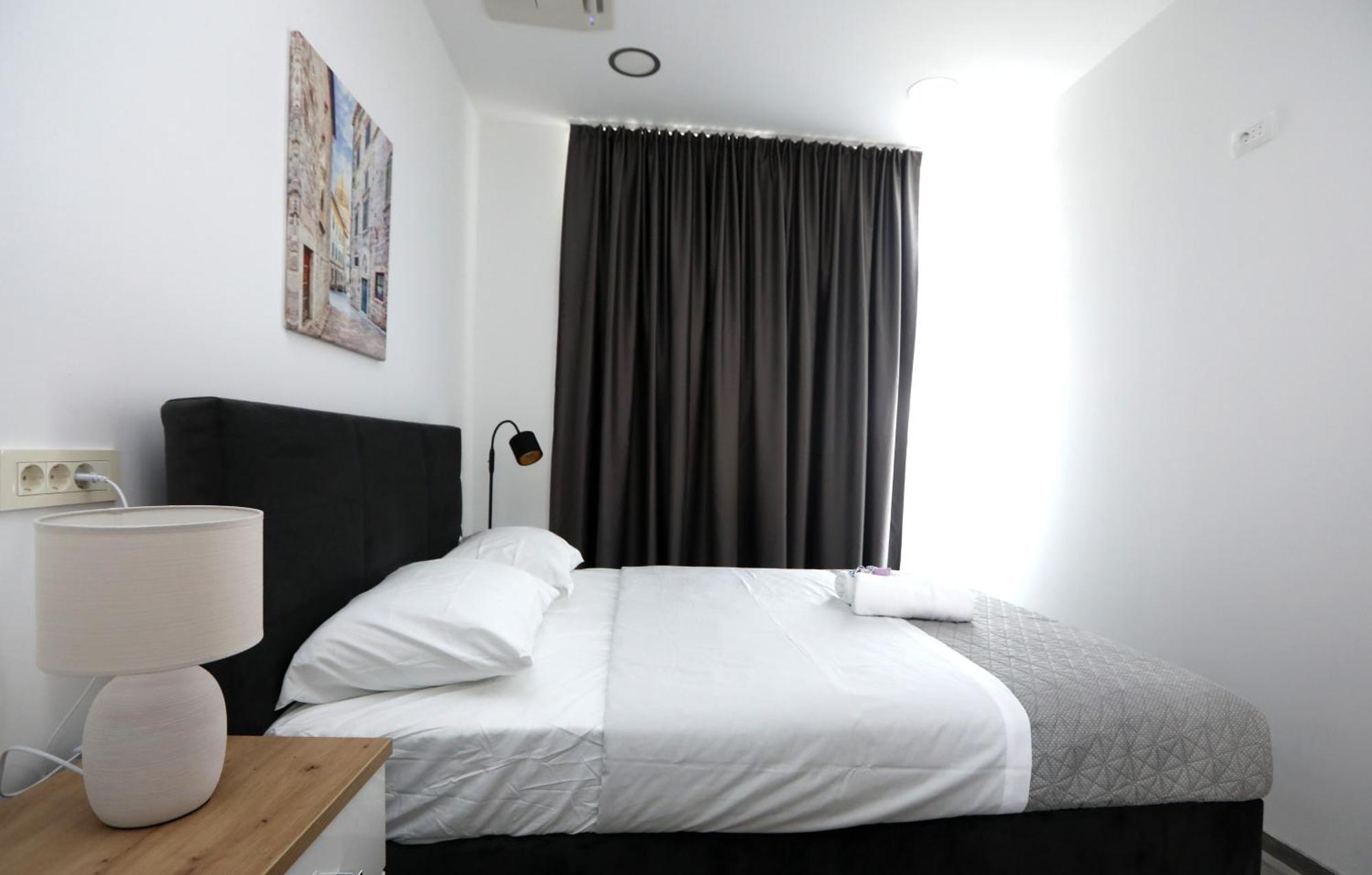 D R Apartments Šibenik Екстериор снимка