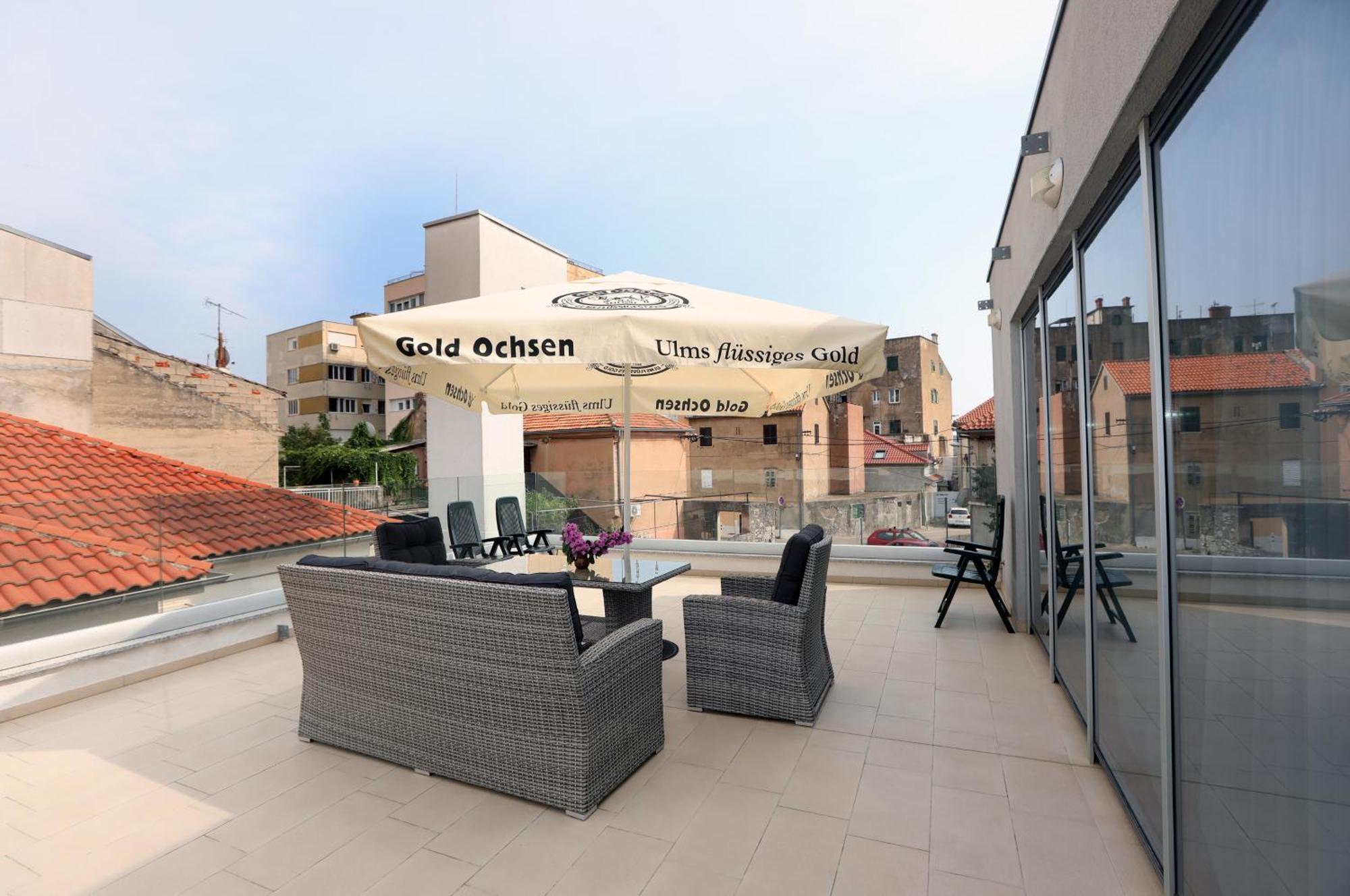 D R Apartments Šibenik Екстериор снимка